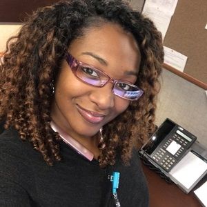 Meet your Posher, Ayla